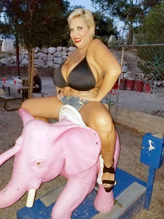 Big tit whore Claudia Marie at biker bar