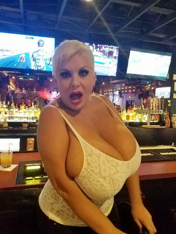Huge tits prostitute Claudia Marie