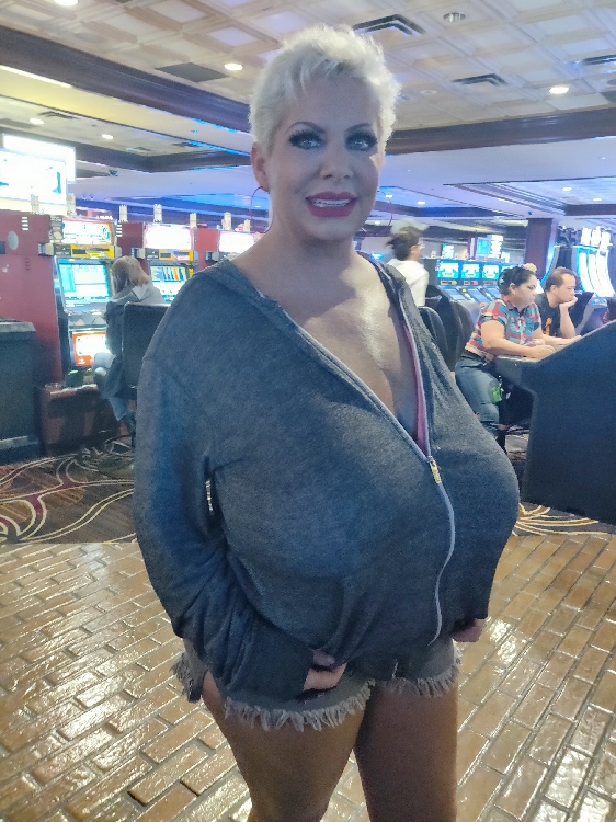 Monster tit whore in Las Vegas