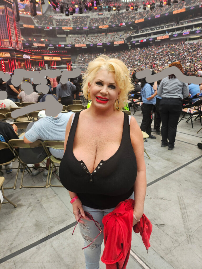 Huge fake tits
